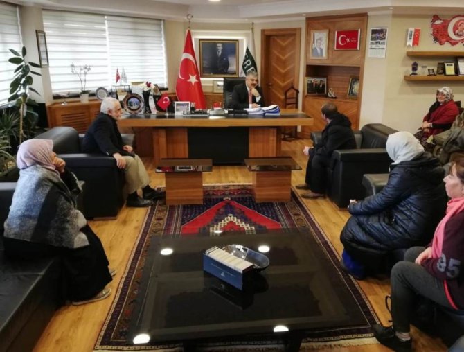 Başkan Özgüven vatandaşlarla bir araya geldi