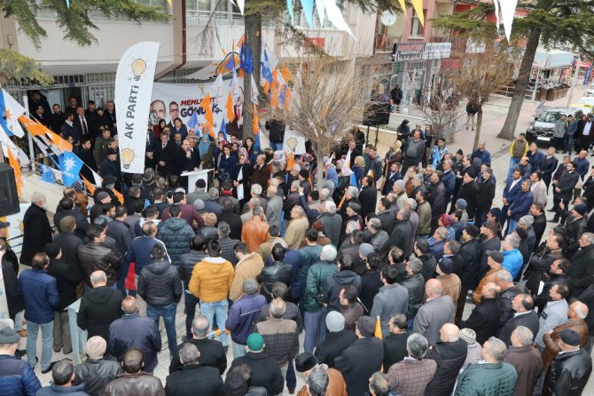 Başkan Altay, Sarayönü ilçesinde vatandaşlarla buluştu