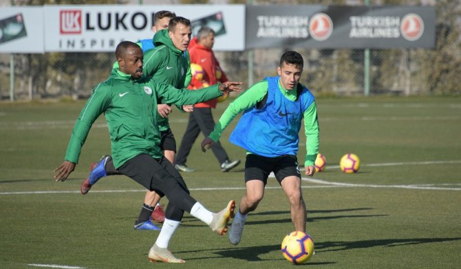 Atiker Konyaspor, Kayserispor maçı hazırlıklarına devam etti