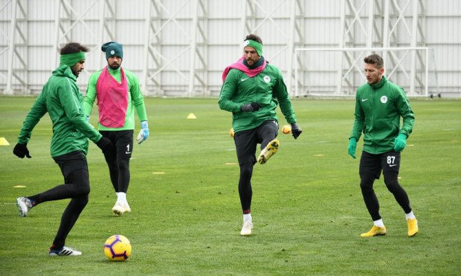 Atiker Konyaspor’da Göztepe maçı hazırlıkları sürüyor