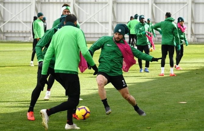 Atiker Konyaspor’da Göztepe maçı hazırlıkları sürüyor