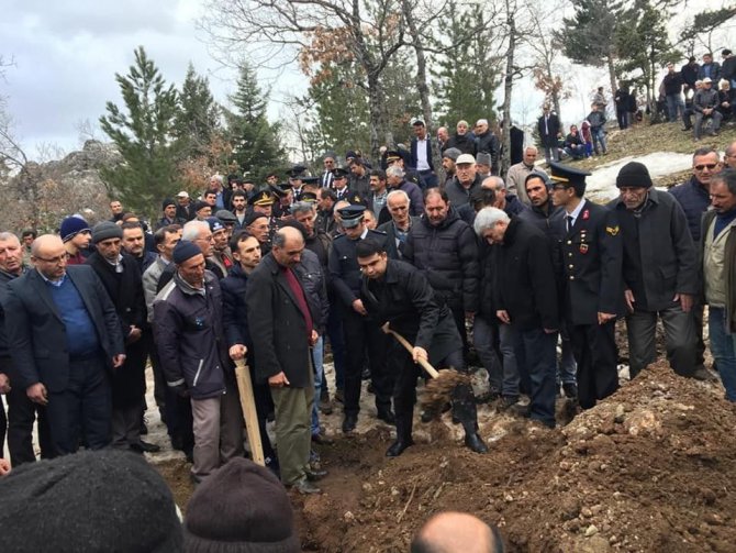 Vefat eden Kore gazisi son yolculuğuna uğurlandı