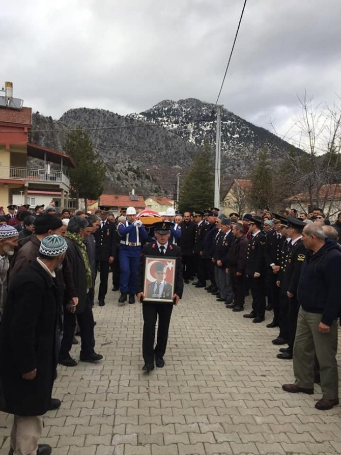 Vefat eden Kore gazisi son yolculuğuna uğurlandı