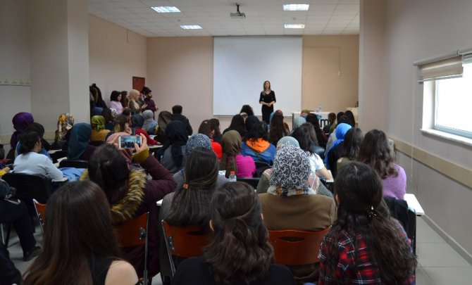 Konya’da ’Çocuk İhmali ve İstismarı’ konulu eğitim semineri düzenlendi