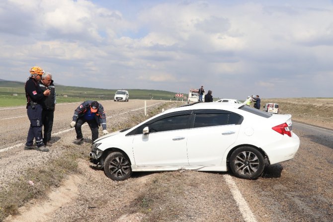 Aksaray’da 2 otomobil çarpıştı: 5 yaralı