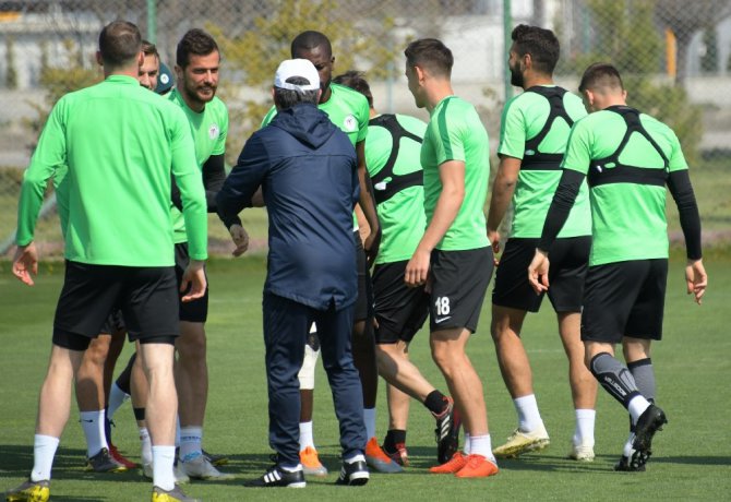 Atiker Konyaspor, M. Başakşehir maçının hazırlıklarını sürdürdü