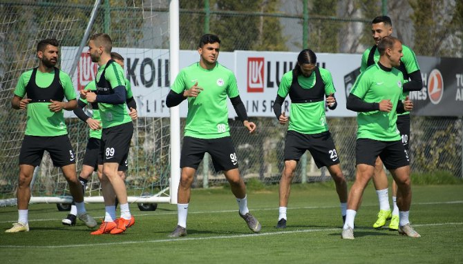 Atiker Konyaspor, M. Başakşehir maçının hazırlıklarını sürdürdü