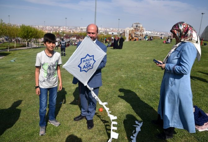 23 Nisan coşkusu Kelebekler Vadisi’nde yankılandı