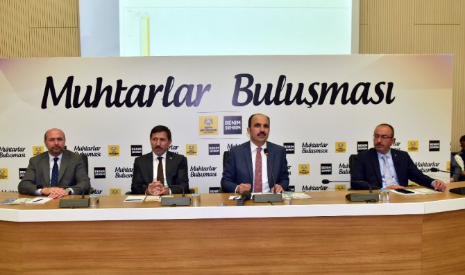 Başkan Altay, Konya merkezdeki muhtarlarla buluştu