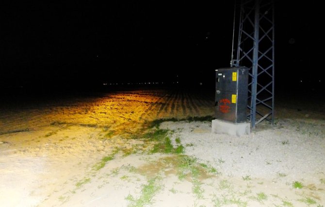 Aksaray’da 3 gün önce kurulan trafonun kablolarını çaldılar