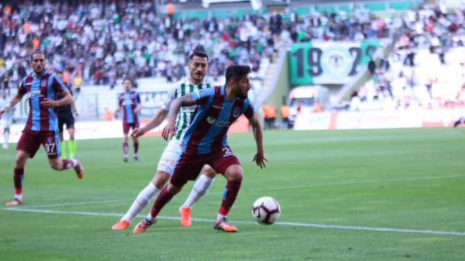 Spor Toto Süper Lig: Atiker Konyaspor: 2 - Trabzonspor: 2 (Maç sonucu)