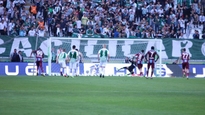 Spor Toto Süper Lig: Atiker Konyaspor: 2 - Trabzonspor: 2 (Maç sonucu)