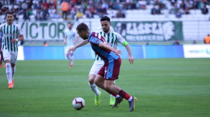 Spor Toto Süper Lig: Atiker Konyaspor: 2 - Trabzonspor: 2 (Maç sonucu)