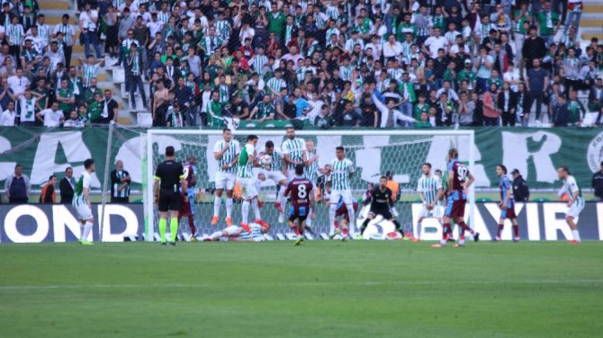 Spor Toto Süper Lig: Atiker Konyaspor: 2 - Trabzonspor: 2 (Maç sonucu)