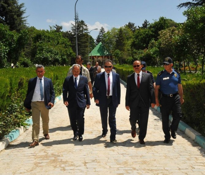 Konya Valisi Toprak’tan Akşehir’e ziyaret