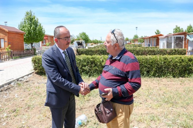 Başkan Kavuş, hobi bahçelerinde vatandaşlara misafir oldu