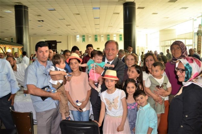 Başkan Oprukçu bayramda da hemşehrileriyle buluştu