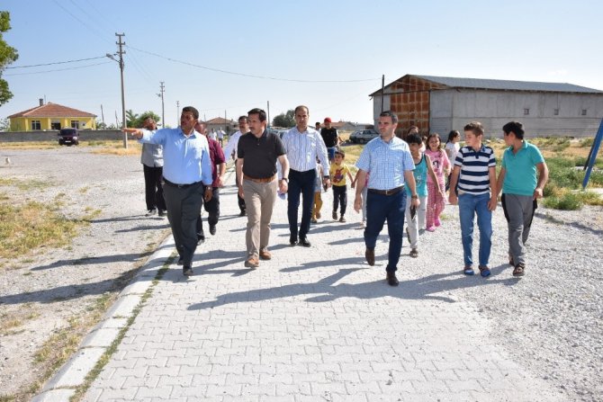 Karatay’da mahalle ziyaretleri sürüyor