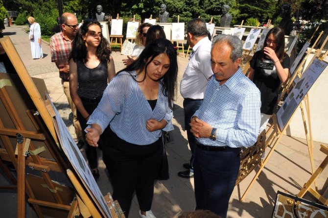 Akşehir’de 11 adet sanat sergisi açıldı