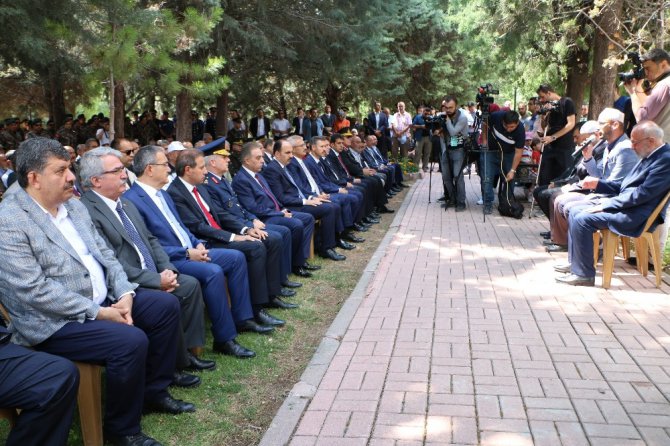 Konya’da 15 Temmuz etkinliklerinde şehitler anıldı