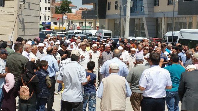 Kulu’da hacı adayları dualarla uğurlandı