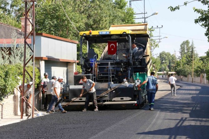 Ayanbey Sokak asfaltlama çalışması tamamlandı