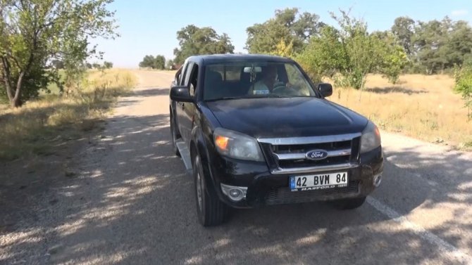 Bu yolda arabalar rampa yukarı kendi kendine gidiyor