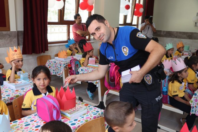 Aksaray polisinden öğrencilere ‘Altın öğütler’ eğitimi