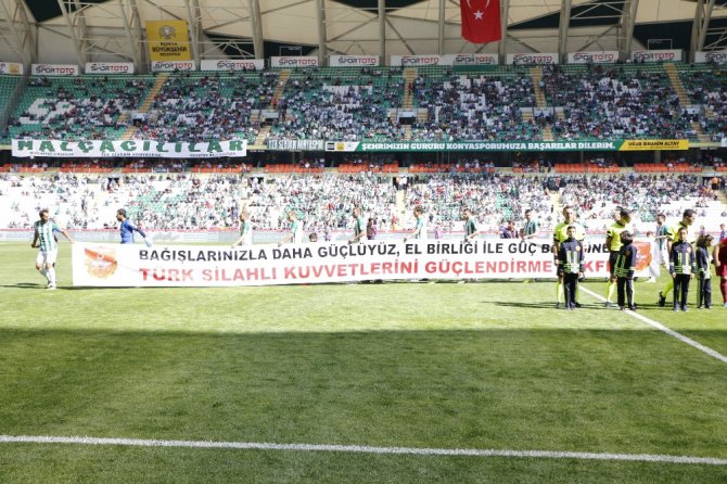 Süper Lig: Konyaspor: 1 - İstikbal Mobilya Kayserispor: 1 (İlk yarı)