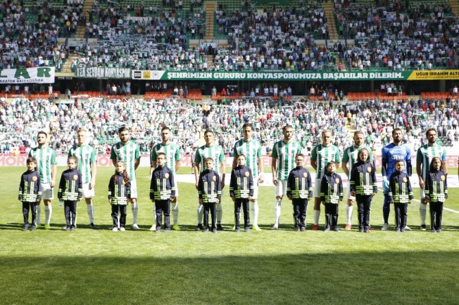 Süper Lig: Konyaspor: 1 - İstikbal Mobilya Kayserispor: 1 (İlk yarı)