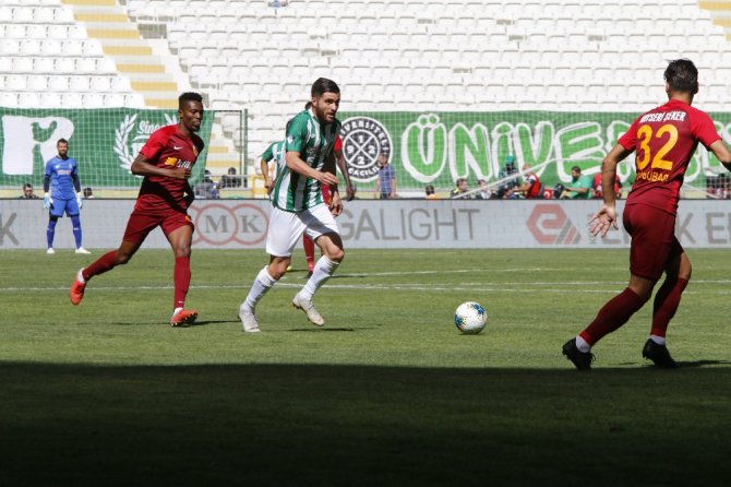 Süper Lig: Konyaspor: 1 - İstikbal Mobilya Kayserispor: 1 (İlk yarı)