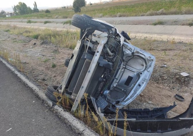 Konya’da düğün dönüşü kaza: 1 ölü, 1 yaralı