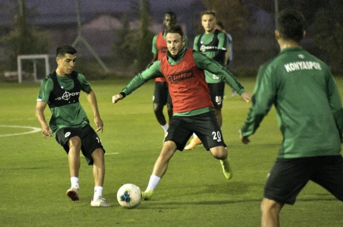 Konyaspor’da Fenerbahçe maçı hazırlıkları başladı