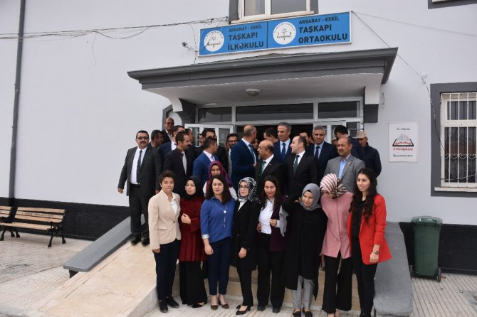 Eskil’de köy okuluna Robotik Kodlama ve Z Kütüphane yapıldı
