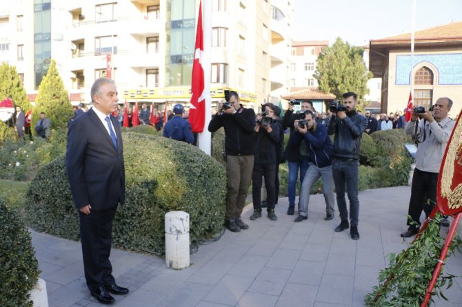 Konya’da ebediyete intikalinin 81. yıl dönümünde Atatürk törenle anıldı