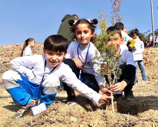 Selçuklu geleceğe 26 bin fidan ile nefes oldu