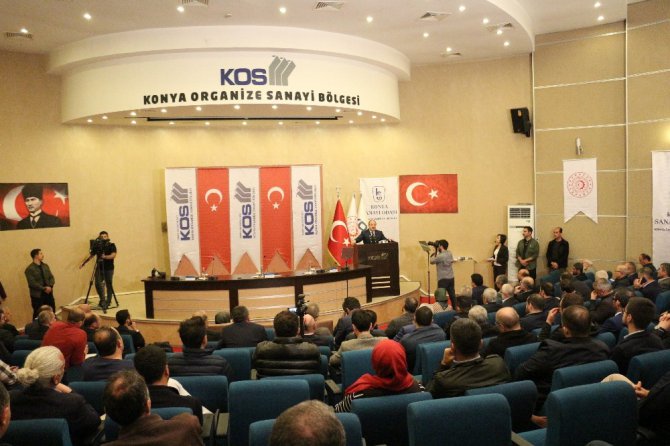 Bakan Varank sanayicilerle bir araya geldi