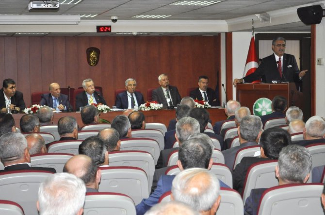 Konuk: “Yangını söndürmek istiyorlarsa dumanı takip etsinler”