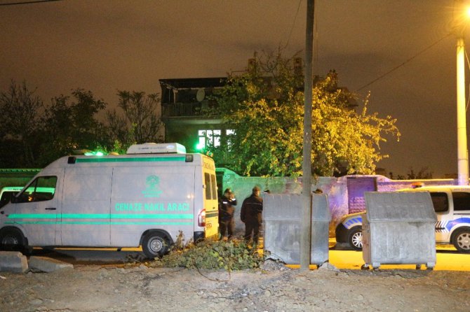Tartıştığı 20 yaşındaki karısını döverek öldürdü