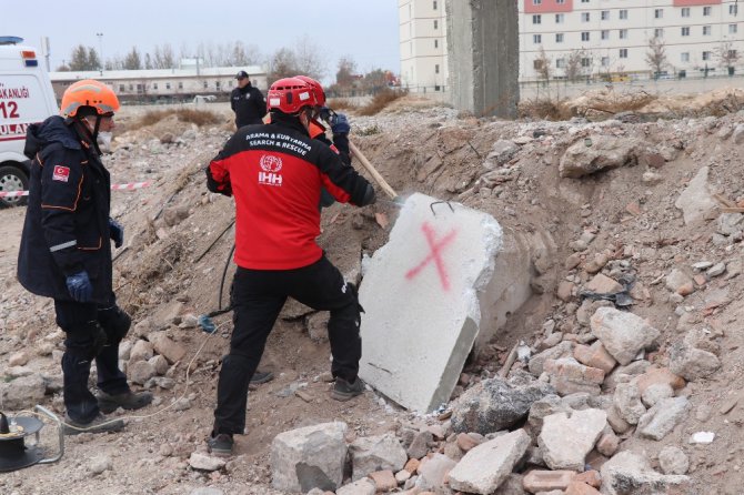 Aksaray’da saha uzantılı masa başı tatbikat, gerçeği aratmadı