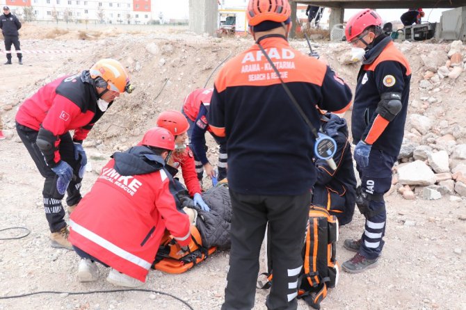 Aksaray’da saha uzantılı masa başı tatbikat, gerçeği aratmadı