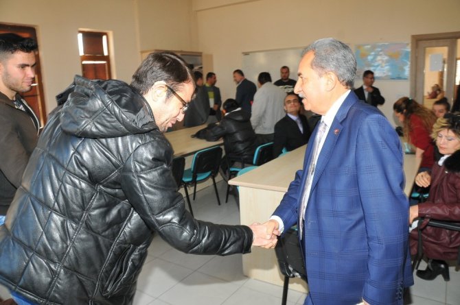 Başkan Akkaya, Engelsiz Yaşam Merkezi’ni ziyaret etti