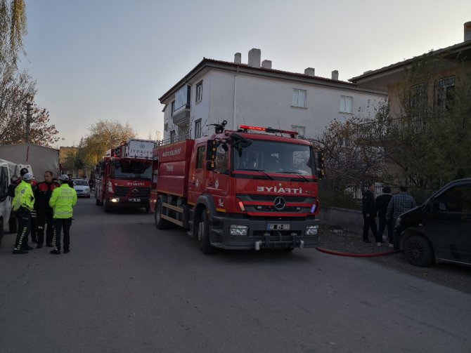 Aksaray’da elektrikli soba yangına neden oldu