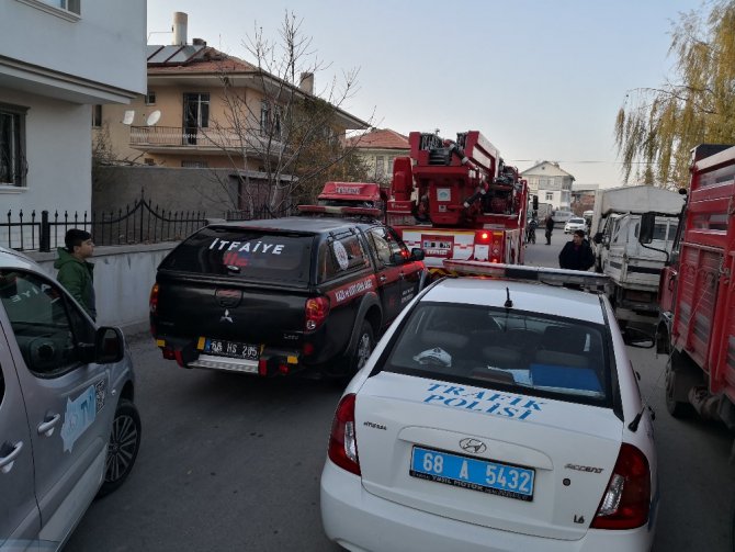 Aksaray’da elektrikli soba yangına neden oldu