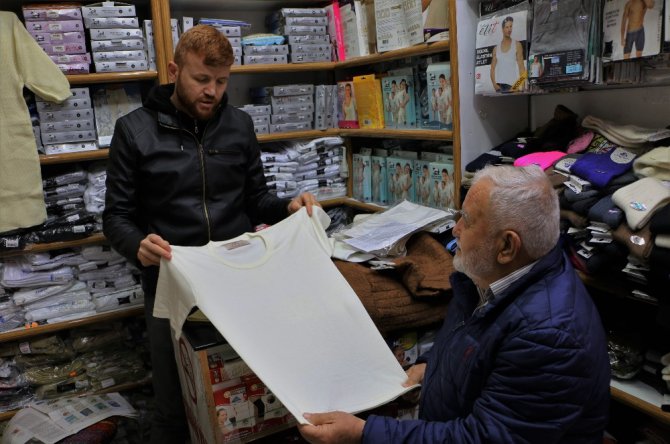 Üşümek istemeyenler içlik giymekten vazgeçmiyor