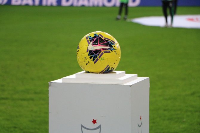 Süper Lig: Konyaspor: 0 - Trabzonspor: 0 (Maç devam ediyor)