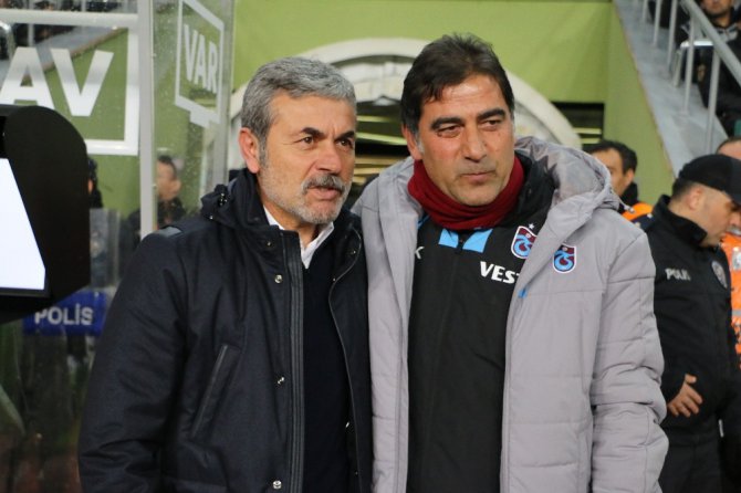 Süper Lig: Konyaspor: 0 - Trabzonspor: 0 (Maç devam ediyor)