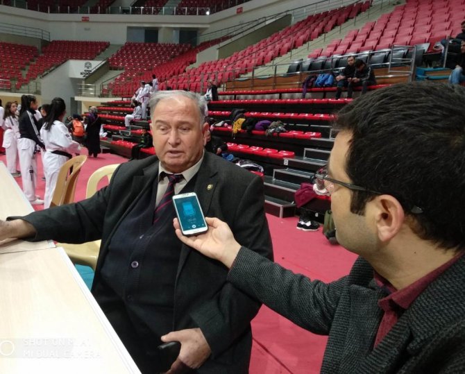 Konya’da tekvando siyah kuşak ve dan terfi sınavları yapıldı