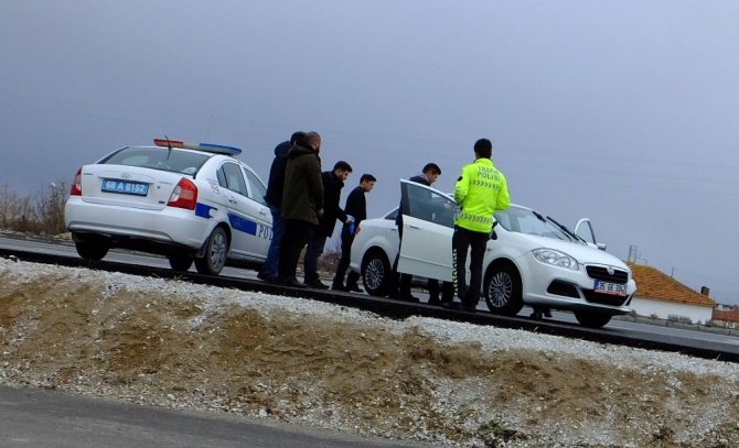 İki iş adamını 780 bin TL dolandıran 4 şüpheli kaçarken yakalandı