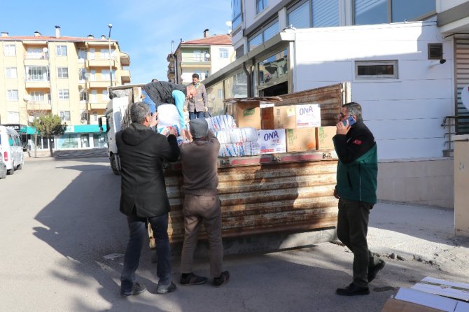 Aksaray’dan Elazığ’a bir tır gıda yardımı